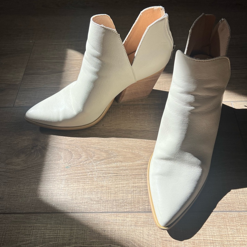MiiM White Ankle Boots